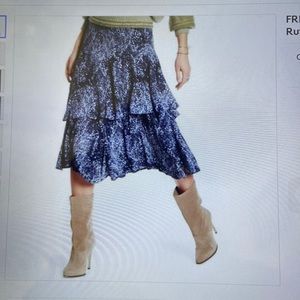 Free people snake skin print  kiss me baby raffled boho skirt . Size 0